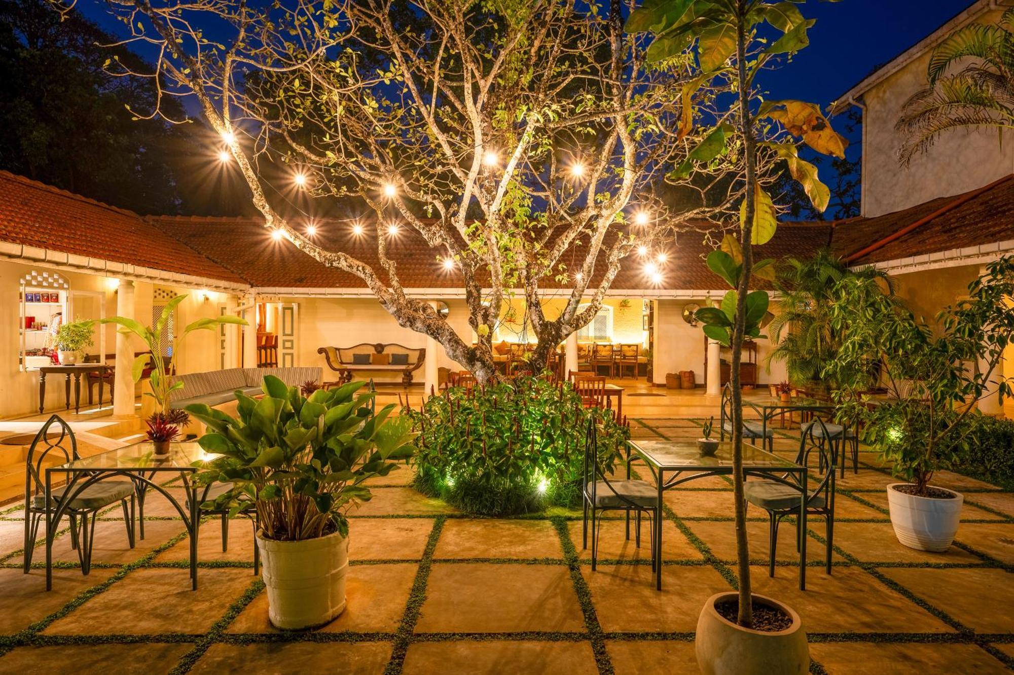 The Sun House Hotel Galle Bagian luar foto